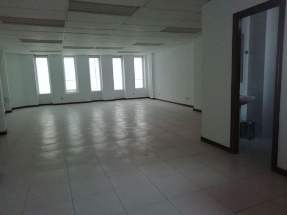 Foto 1 de Oficina en venda a Centro - Logroño amb aire acondicionat