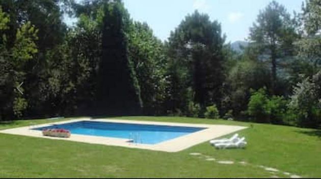 Foto 2 de Chalet en venta en calle Mendiondo de 7 habitaciones con terraza y piscina