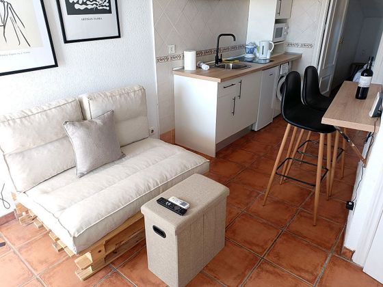 Foto 1 de Àtic en lloguer a Antequeruela y Covachuelas de 1 habitació amb terrassa i aire acondicionat
