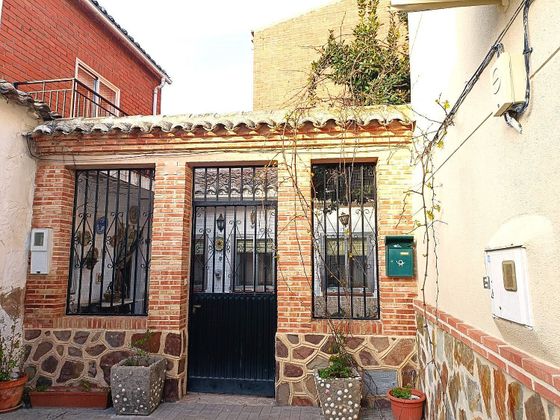 Foto 1 de Casa en venda a Olías del Rey de 4 habitacions amb calefacció