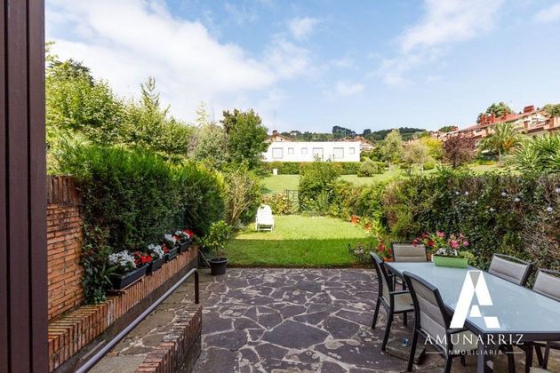 Foto 2 de Casa adossada en venda a Hondarribia de 4 habitacions amb terrassa i jardí