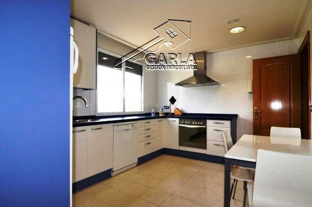 Foto 2 de Xalet en venda a Cabrerizos de 5 habitacions amb garatge i calefacció