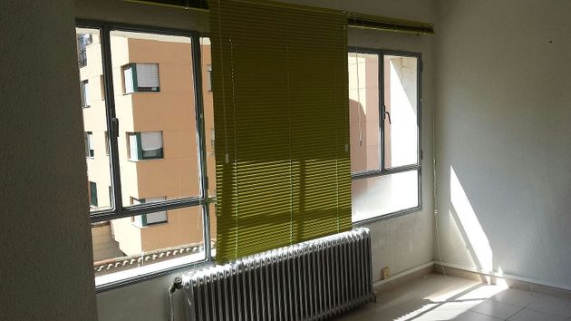 Foto 2 de Oficina en alquiler en calle Alfonso IX de 35 m²