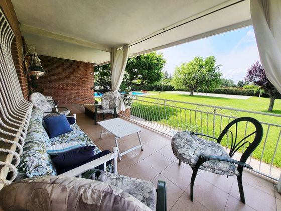 Foto 2 de Xalet en venda a Simancas de 7 habitacions amb terrassa i piscina