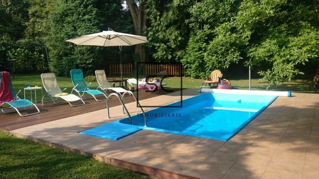 Foto 2 de Chalet en venta en Fene de 5 habitaciones con terraza y piscina