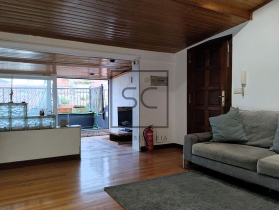 Foto 2 de Dúplex en venda a Concheiros - Fontiñas de 4 habitacions amb terrassa i calefacció