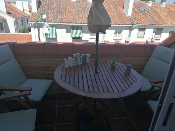 Foto 2 de Dúplex en venda a Marianistas - AVE de 3 habitacions amb terrassa i garatge