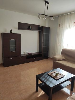 Foto 2 de Alquiler de piso en Miguelturra de 3 habitaciones con muebles y calefacción
