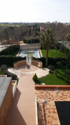 Foto 1 de Pis en lloguer a Universidad de 2 habitacions amb terrassa i piscina