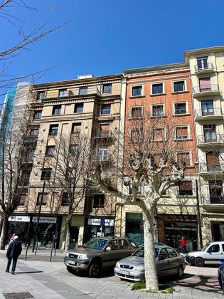 Foto 1 de Venta de piso en calle De San Fermín de 4 habitaciones con balcón y calefacción