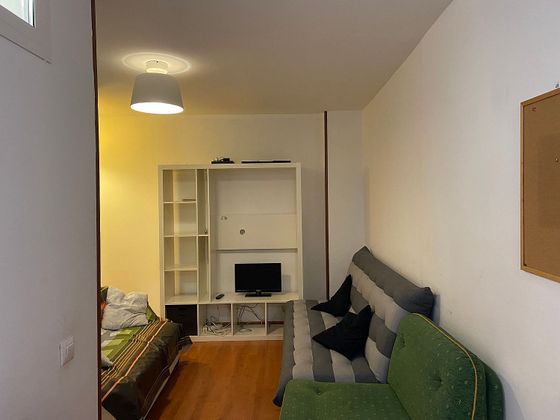 Foto 2 de Pis en venda a Ensanche - Sar de 3 habitacions amb balcó i calefacció