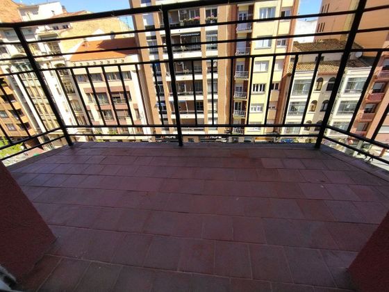 Foto 1 de Pis en venda a Residencia de 4 habitacions amb terrassa i balcó