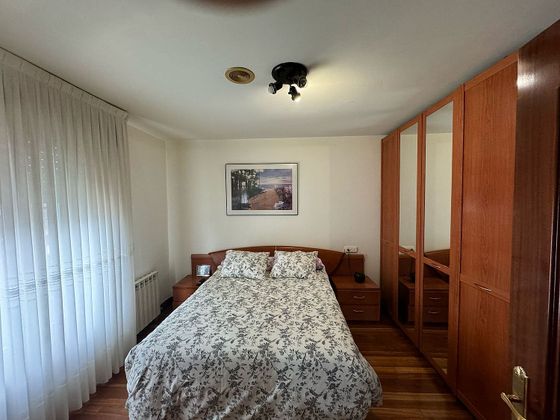 Foto 1 de Casa adossada en venda a Bagatza - San Vicente de 4 habitacions amb terrassa i calefacció