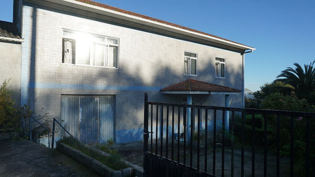 Foto 2 de Chalet en venta en calle Lugar Vilar Torre de 5 habitaciones con calefacción