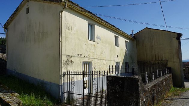 Foto 1 de Casa en venda a calle Aldea Mourigade de 4 habitacions amb garatge