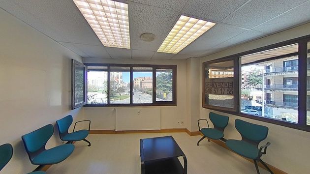 Foto 1 de Oficina en venda a Azpilagaña amb garatge i aire acondicionat