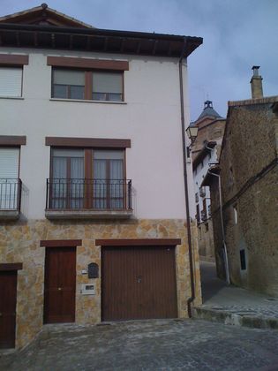 Foto 1 de Casa rural en venda a Monreal de 2 habitacions amb garatge i balcó
