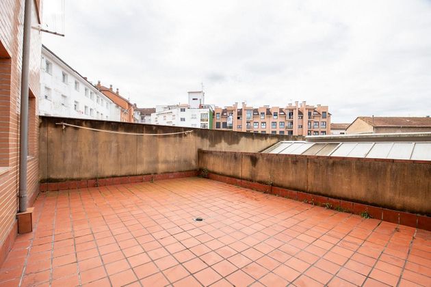 Foto 2 de Pis en venda a Villaviciosa - Amandi de 2 habitacions amb terrassa i garatge