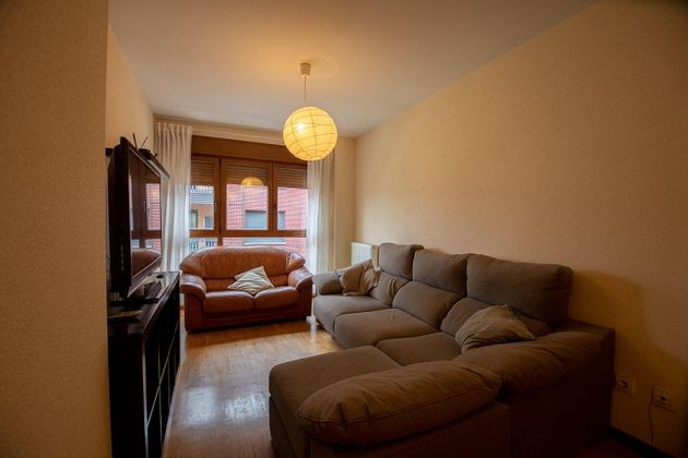 Foto 1 de Pis en venda a Villaviciosa - Amandi de 2 habitacions amb garatge i calefacció