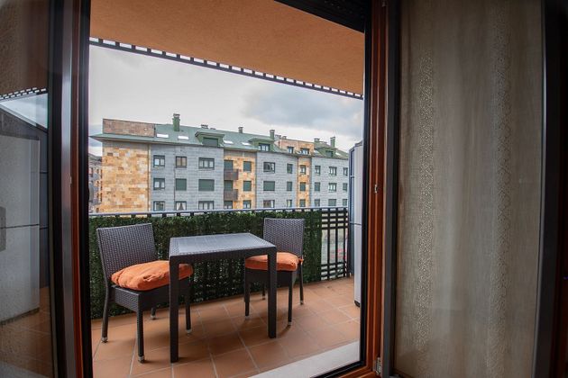 Foto 2 de Piso en venta en calle Alfonso X El Sabio de 3 habitaciones con terraza y garaje