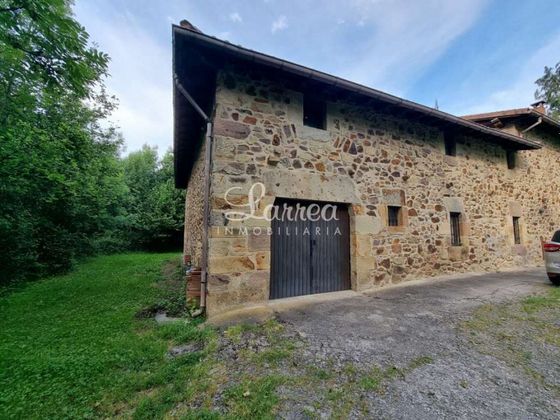 Foto 2 de Casa rural en venda a Abadiño de 5 habitacions amb jardí