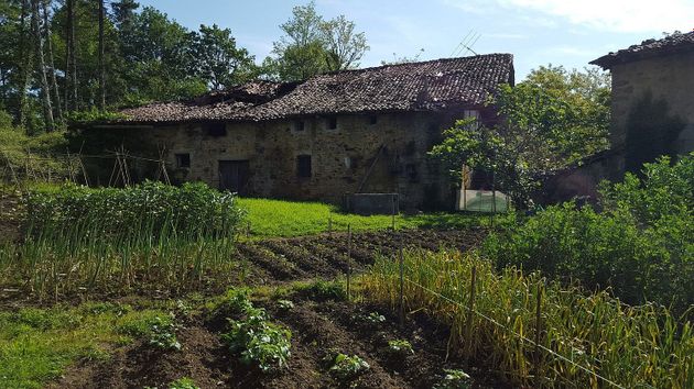 Foto 2 de Casa rural en venda a Amorebieta-Etxano de 6 habitacions i 802 m²