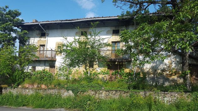 Foto 1 de Casa rural en venda a Amorebieta-Etxano de 5 habitacions i 617 m²