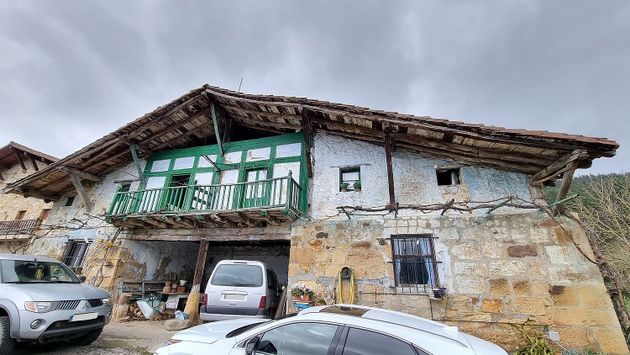 Foto 2 de Venta de casa rural en Amorebieta-Etxano de 6 habitaciones y 766 m²