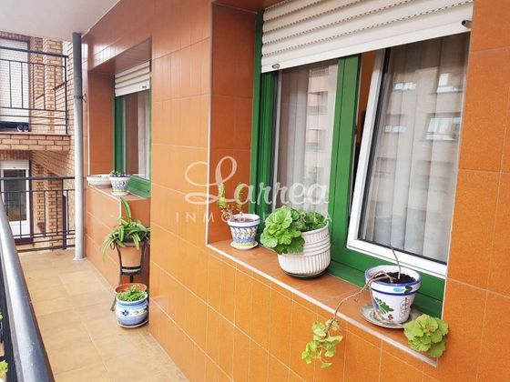 Foto 2 de Pis en venda a calle Zamakoa de 3 habitacions amb balcó i calefacció