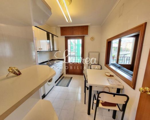Foto 2 de Venta de piso en Amorebieta-Etxano de 2 habitaciones con terraza y garaje