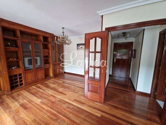 Foto 2 de Pis en venda a Zeanuri de 3 habitacions amb garatge i balcó