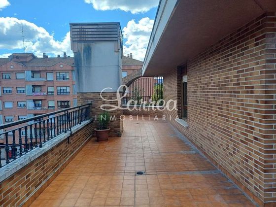 Foto 1 de Pis en venda a Amorebieta-Etxano de 1 habitació amb terrassa i garatge