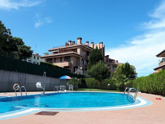 Foto 1 de Dúplex en venda a Gorliz de 3 habitacions amb terrassa i piscina