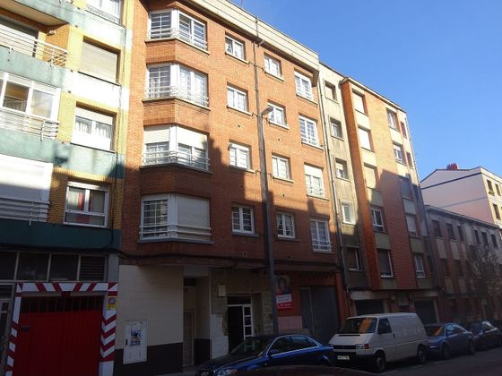 Foto 1 de Venta de local en calle Conde Toreno de 82 m²