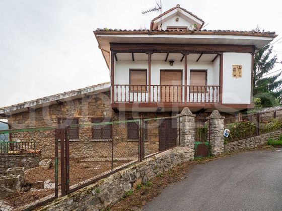 Foto 1 de Casa en venda a calle Magdalena de 5 habitacions amb terrassa i garatge