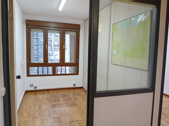 Foto 2 de Alquiler de oficina en calle León con ascensor