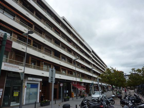 Foto 2 de Venta de piso en Centro - Mendibil - Santiago de 4 habitaciones con balcón y calefacción