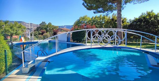 Foto 1 de Xalet en venda a Albelda de Iregua de 4 habitacions amb terrassa i piscina