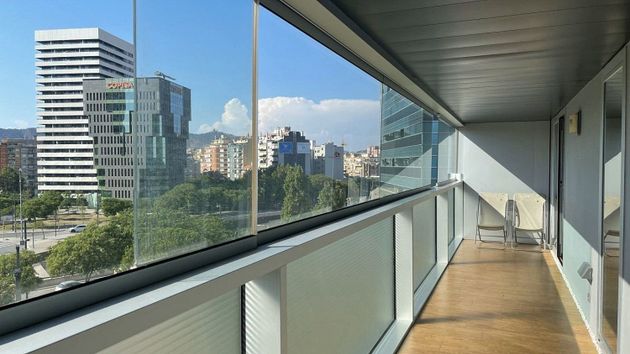 Foto 1 de Piso en venta en El Gornal de 3 habitaciones con terraza y balcón