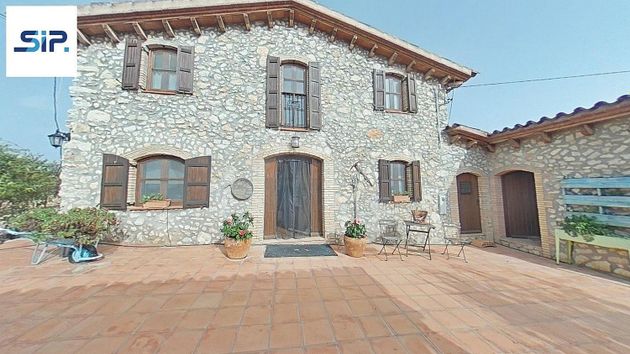 Foto 1 de Casa rural en venda a Castellví de la Marca de 6 habitacions amb piscina i jardí