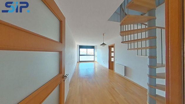 Foto 2 de Dúplex en venda a Barceloneta - Molí d'En Rovira de 3 habitacions amb terrassa i balcó
