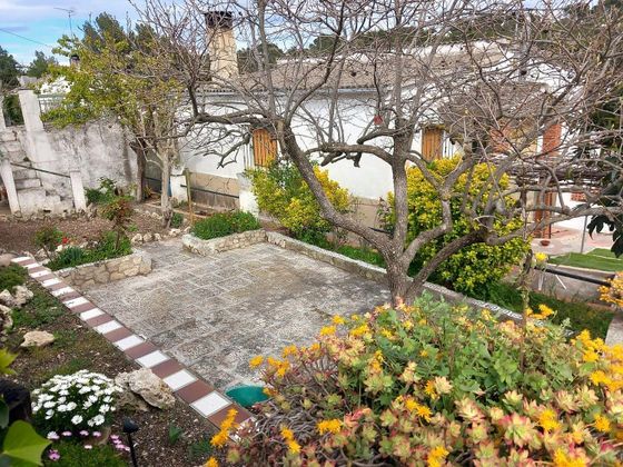 Foto 1 de Xalet en venda a Torrelles de Foix de 3 habitacions amb jardí i balcó