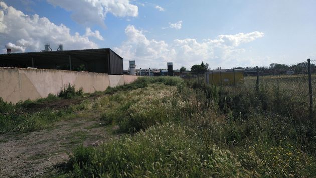 Foto 2 de Venta de terreno en calle Castañares de 850 m²