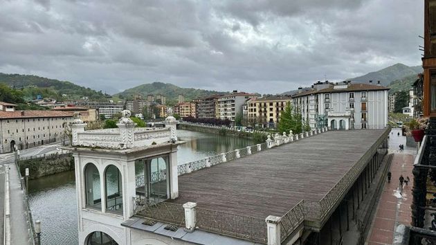 Foto 2 de Pis en venda a Tolosa de 3 habitacions amb balcó i calefacció