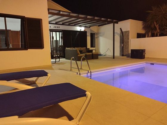 Foto 2 de Casa en lloguer a Playa Blanca de 3 habitacions amb terrassa i piscina