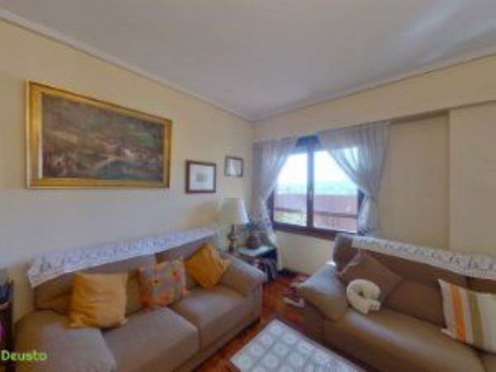 Foto 1 de Pis en lloguer a San Pedro de Deusto-La Ribera de 3 habitacions amb terrassa i mobles