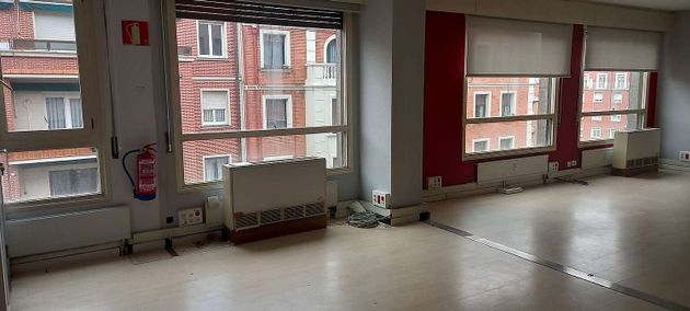 Foto 2 de Oficina en alquiler en Basurtu de 140 m²