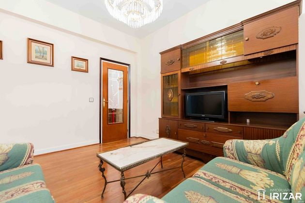 Foto 2 de Piso en venta en Casco Viejo de 3 habitaciones con garaje y calefacción