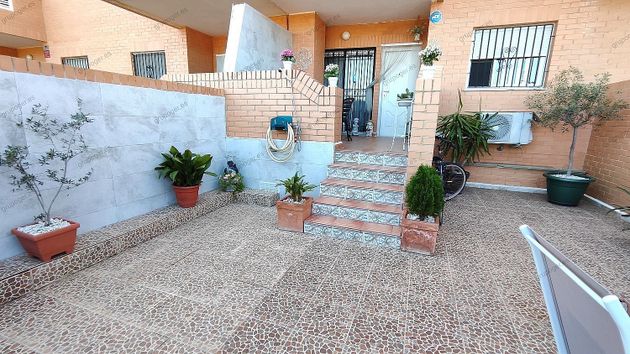 Foto 2 de Piso en venta en urbanización Pai Sector Torrelasal de 2 habitaciones con terraza y piscina