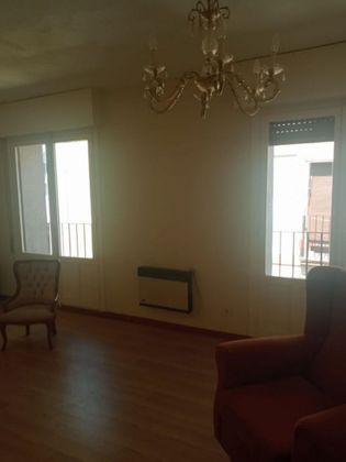 Foto 2 de Piso en venta en Casco Antiguo de 3 habitaciones con balcón y calefacción
